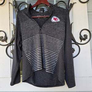 Antigua Women's Kansas City Chiefs Black Striped Athleisure NFL Jacket - XL